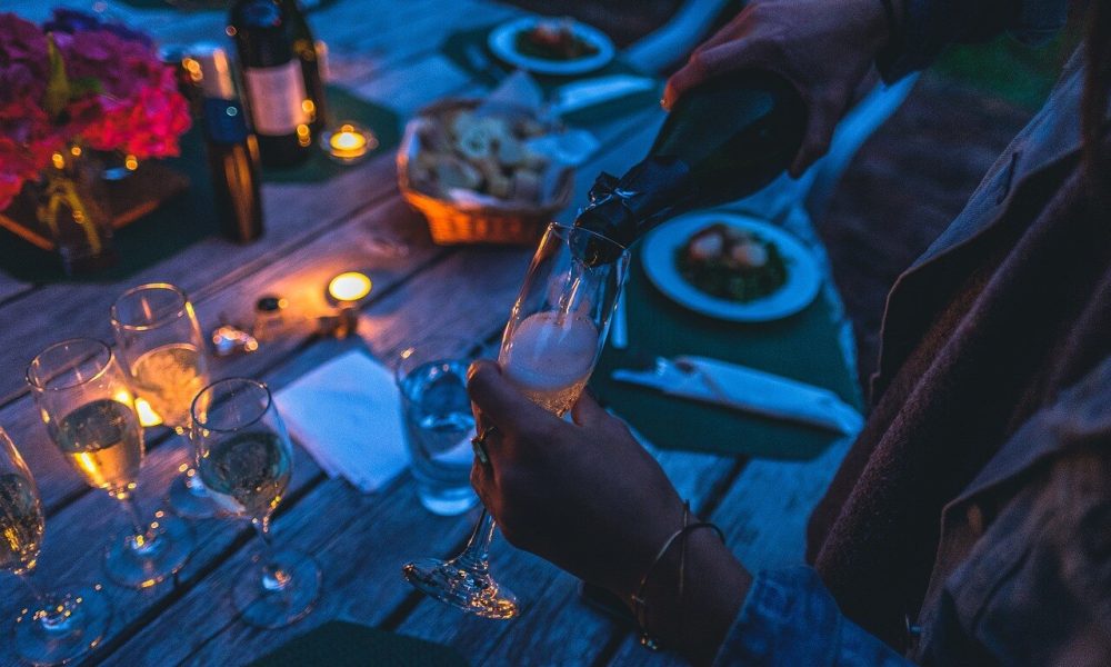 celebration-1852926_1280_Easy-Resize.com